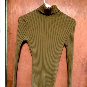 Athleta women sweater